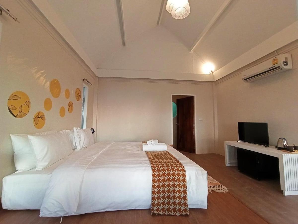 Saffron On The Sea Resort Koh Chang Exterior photo